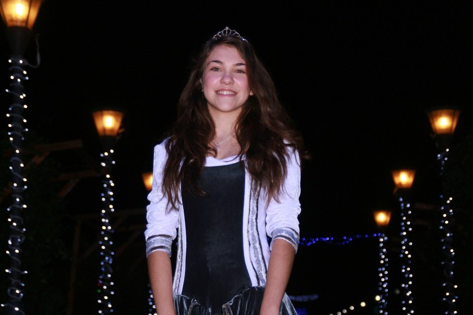 girl like princess at christmas