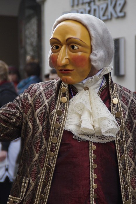 Nobleman in Wig, wooden sculpture