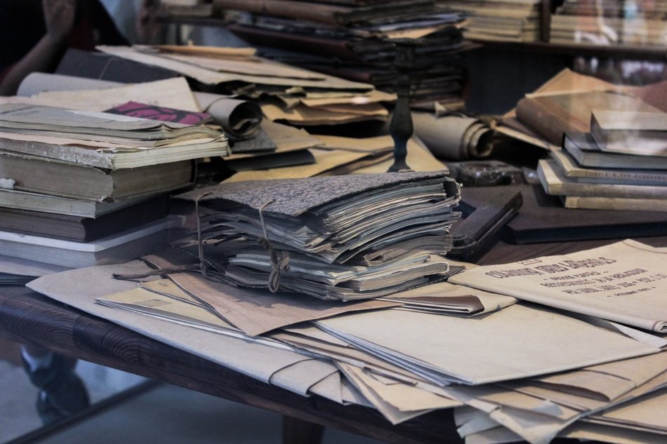 picture of the newsprints in a cathedral