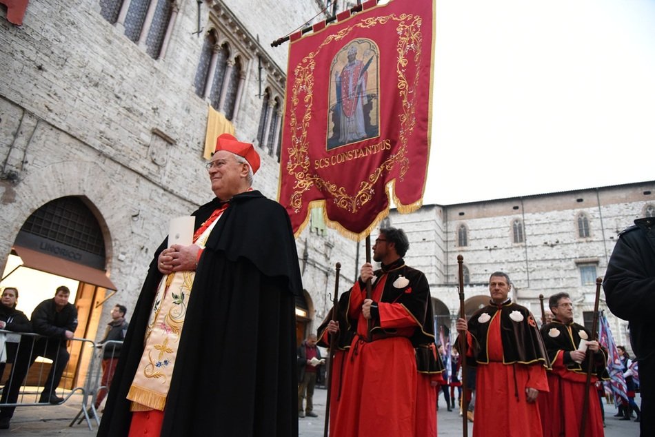 Religious Procession cardinal bassetti