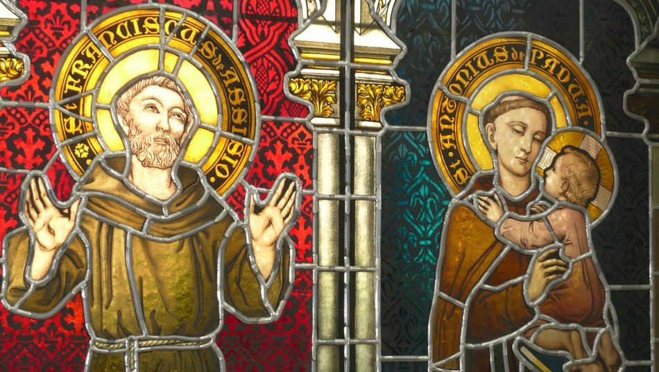 icons in hungarian cathedral
