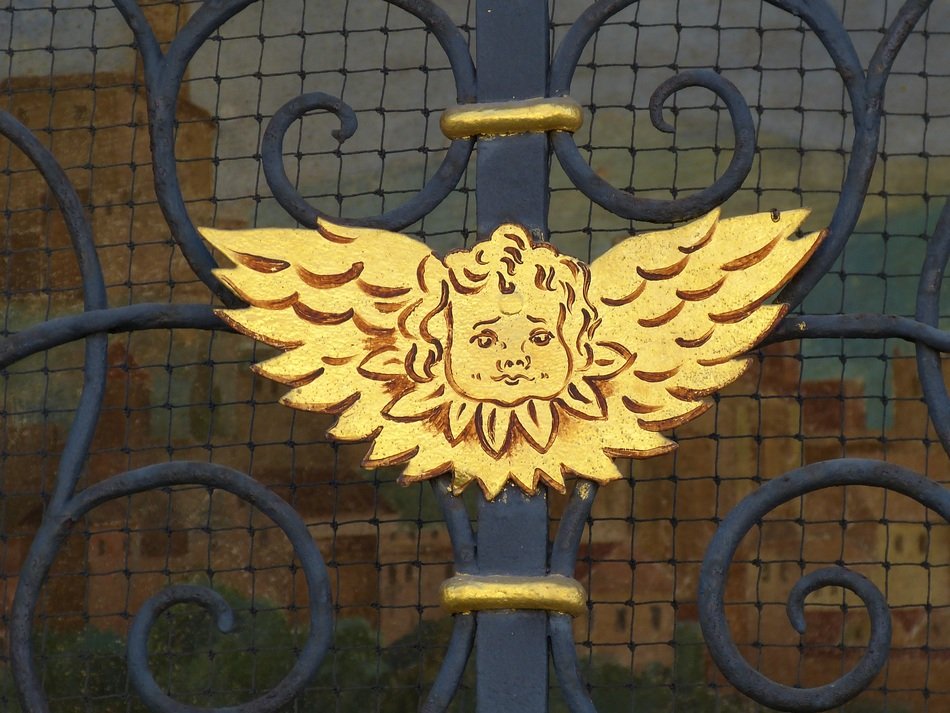 Little Angel gold window handle