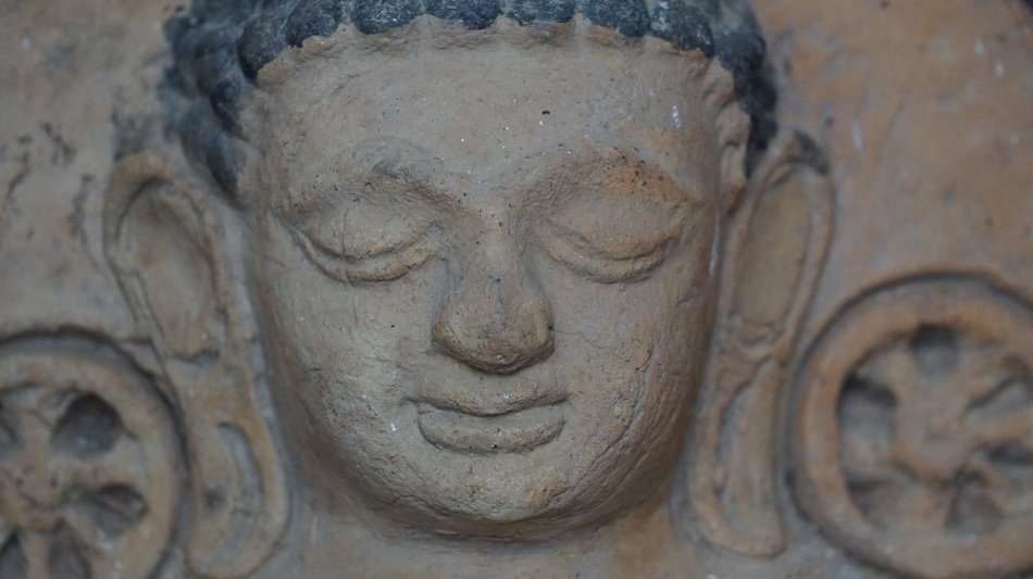 Phra Tharup Output Statue
