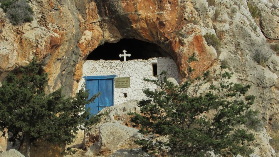 chapek in cave in Ayii Saranta