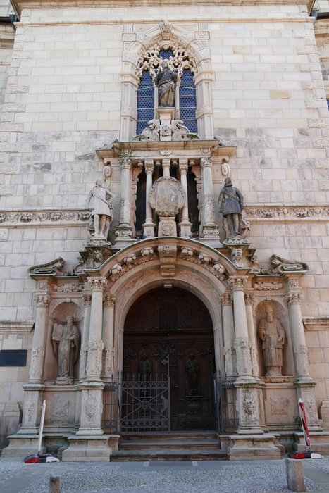 entrance to the church in wolfenbüttel