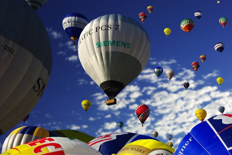 variety of hot air balloon in the sky
