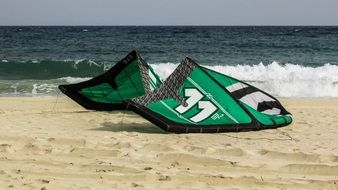 green Kite Surf