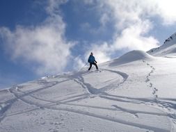 Skiiing Departure