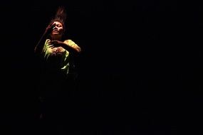 dance performance in the darkness