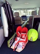 picture of the winter sport's equipments