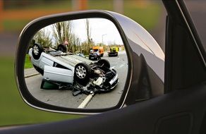 accident in the side mirror