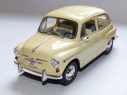 Seat 600 as a miniature model