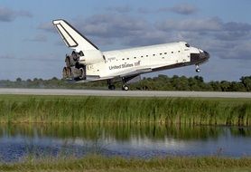 transportation of space shuttle