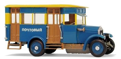 Oldtimer postal bus model