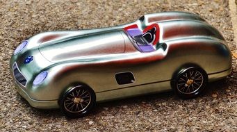 silver racing car