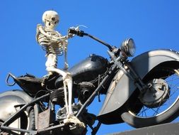Skeleton on the Bike