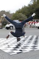 Dancer on Jackson Square in New Orleans