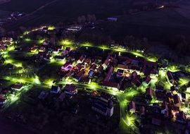 picture of the lighting lanterns on a street at night