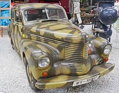 Camouflage army Opel-Captain