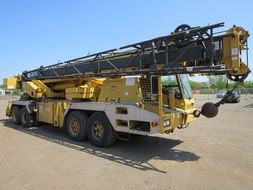 yellow boom truck