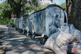 Garbages Trash