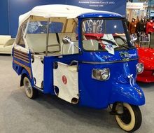 blue auto rickshaw as exhibit