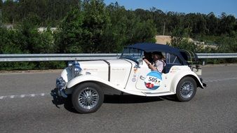 white Oldtimer Historically