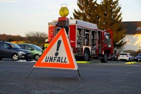 unfall road sign