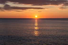charming Horizon Shore