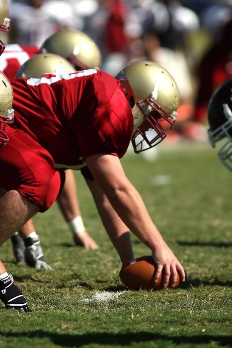 center player in american football