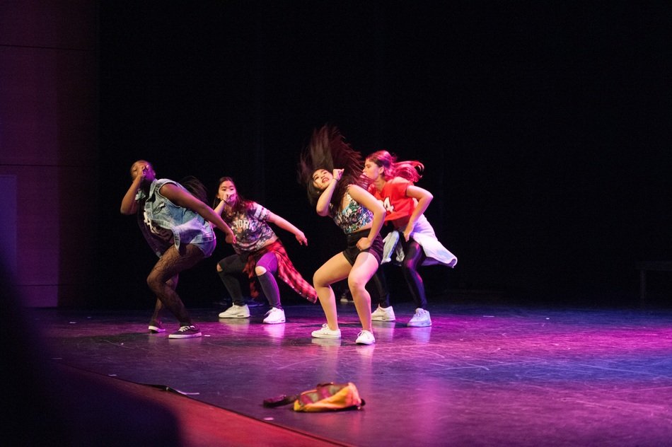 breakdancers on the stage
