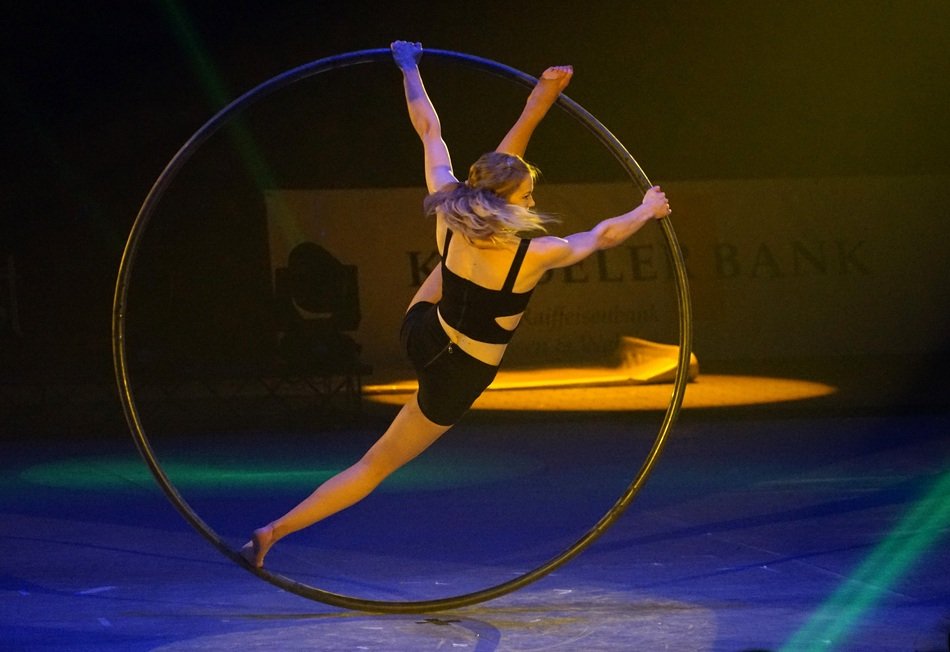 gymnastics artist jump