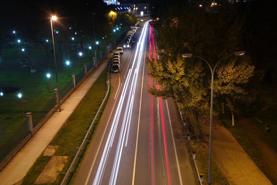 Traffic with the headlights