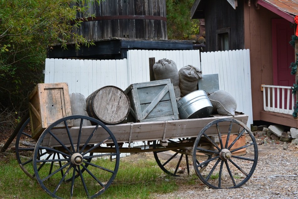 Wagon with Rustic Crates