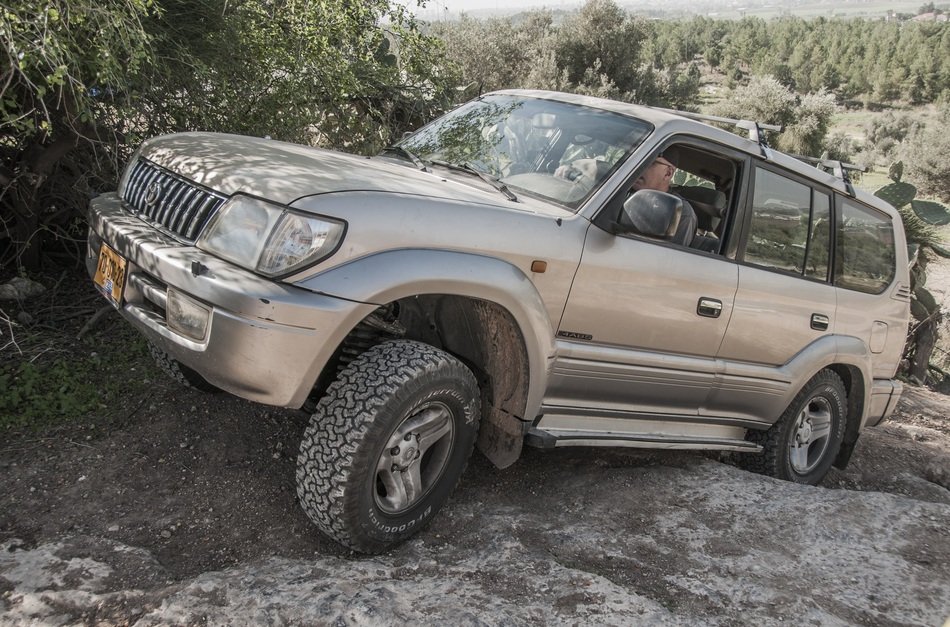 gray jeep for extreme adventures