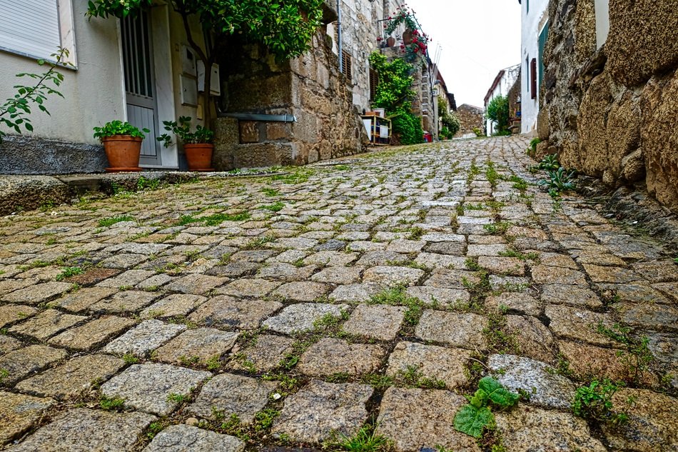 CobblestonesPavement