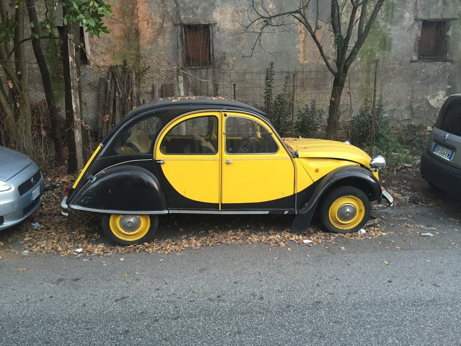 Yellow Nero car