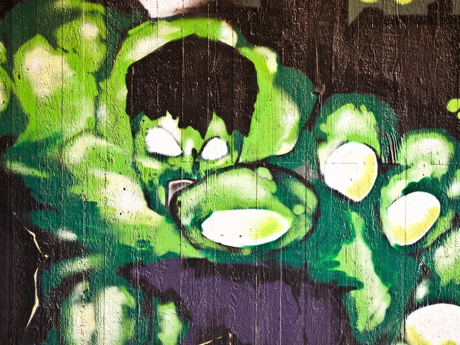 graffiti of hulk on the wall