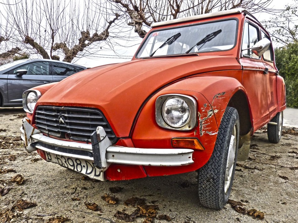 Antique Car diane 6