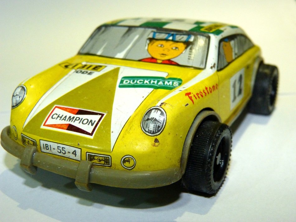 Tin Car