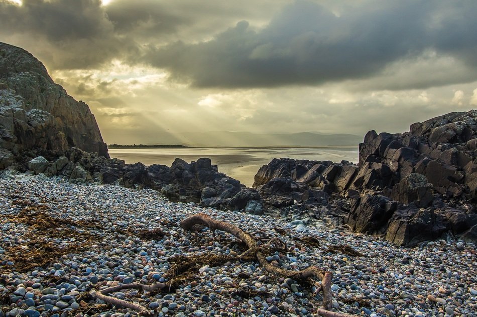 Sun Rays Rocks