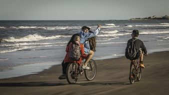 beach bike ride