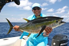 big tuna haul in ocean