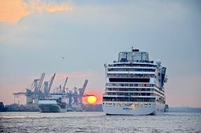 Picture of the ships in Port in Hamburg