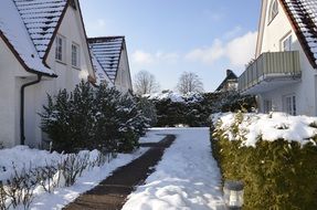 snowy village houses in Zingst