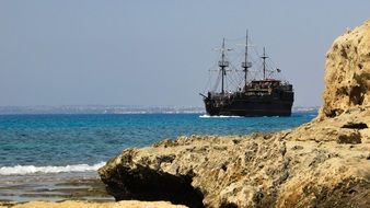 pirate ship black pearl on the sea