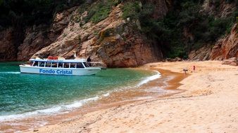 Picture of the boat on a beach side