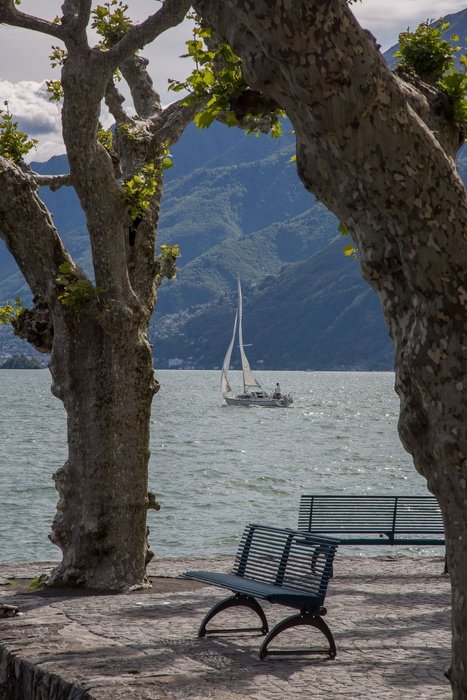 boat on the lake lago maggiore