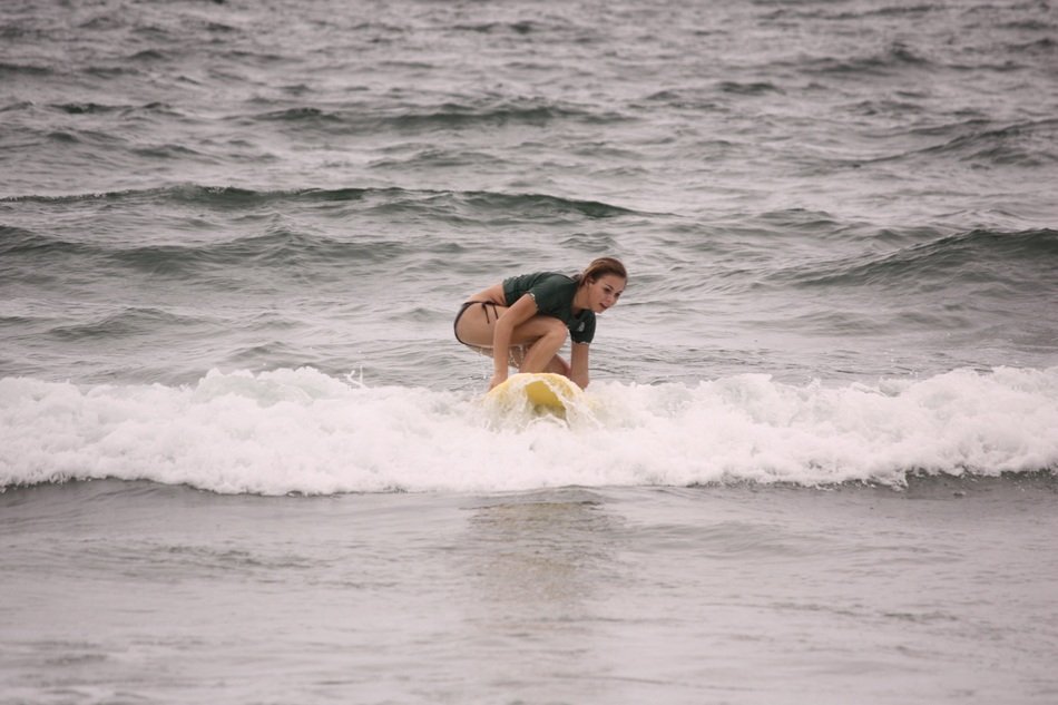 beginner surfer in brazil
