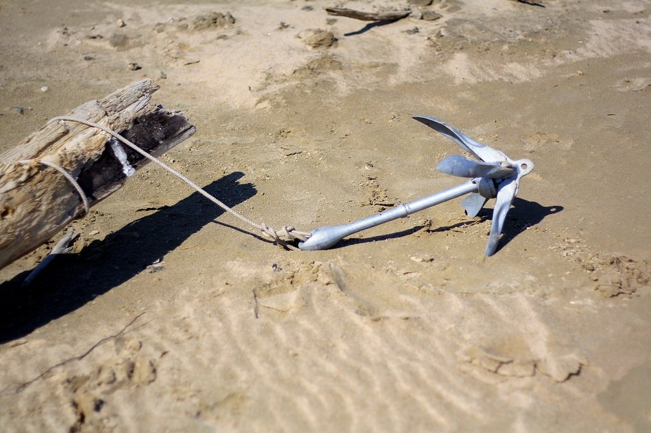 Picture of the anchor on a beach